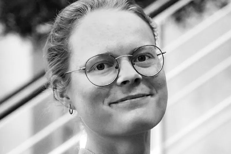 Nina Thulstrup Profil Grayscale
